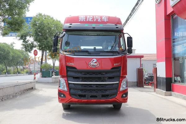 Dongfeng H7 12.5L LNG 480hp 6X4(10 wheels) Fast Gear 12-Speed Hazardous Materials Tractor Truck Exterior (2) | 86Trucks
