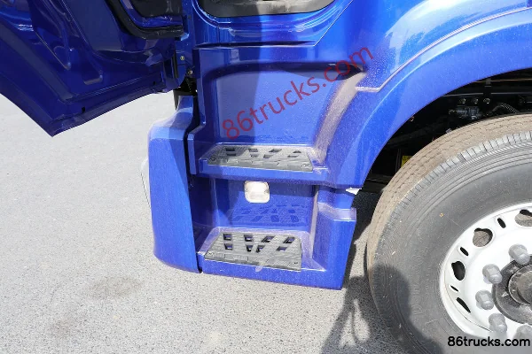 Foton Auman New ETX Northern Edition 400 hp 6X4(10 wheels) Tractor Truck (China VI) Cab (2) | 86Trucks