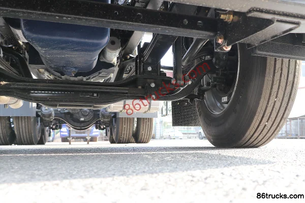 Foton AumanGTL Série 6 Camion lourd Version de base 460 ch 6X4(10 roues) Tracteur routier LNG (China VI) Châssis (3) | 86Trucks
