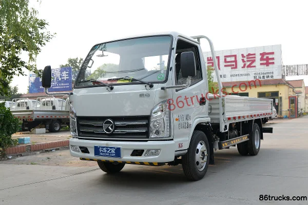 Kama K6 Fulai Card 102 hp 4X2(6 wheels) 4.04m Single Row Flatbed Light Truck Exterior (3) | 86Trucks
