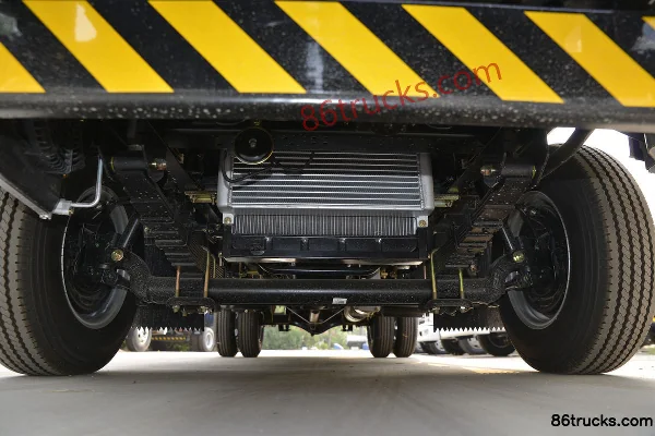 Kama K6 Fulai Card 102 hp 4X2(6 wheels) 4.04m Single Row Flatbed Light Truck Chassis (1) | 86Trucks