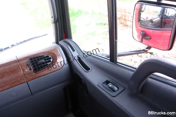 JAC Gallop K3 series heavy truck 180 hp 4X2(6 wheels) cargo truck Cab (3) | 86Trucks