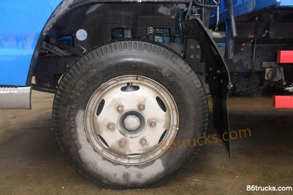 Kama Haoyunlai 106 ch 4X2(6 roues) 4,2 m fourgon léger à cabine simple (3) | 86Trucks