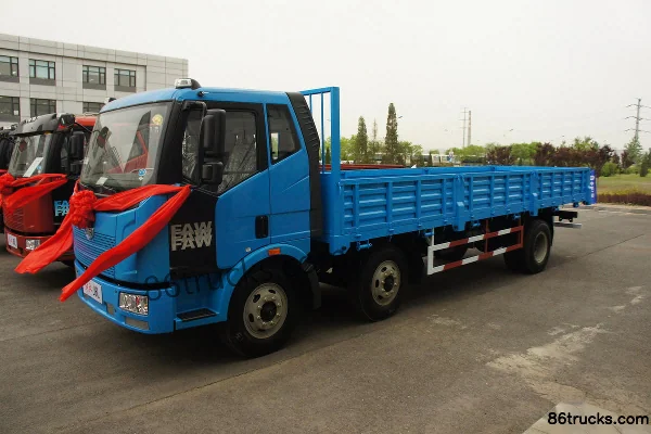 FAW Jiefang J6L camion porteur 220 ch 6X2(8 roues) plateau 7,2 m (China VI) Extérieur (3) | 86Trucks