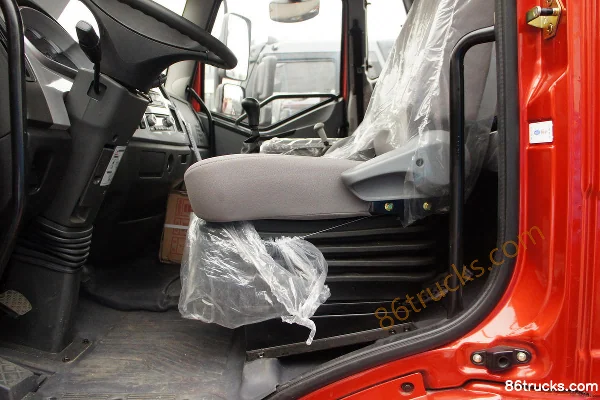 FAW Jiefang J6L camion lourd 320 ch 8X4(12 roues) camion porteur à ridelles 7 m Cabine (1) | 86Trucks
