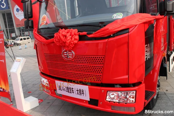 FAW Jiefang J6L camion lourd 320 ch 8X4(12 roues) camion porteur à ridelles 7 m Extérieur (2) | 86Trucks