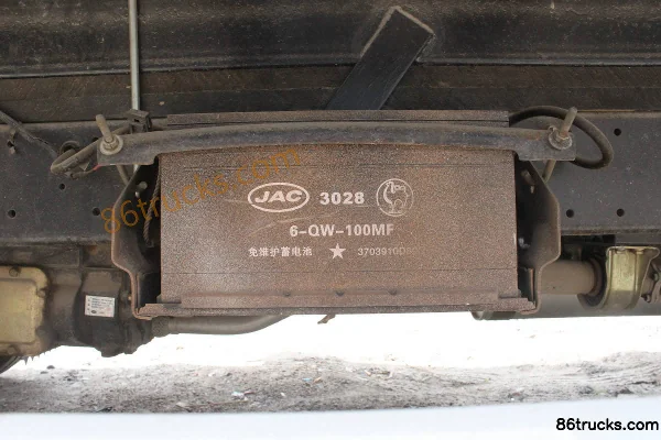 JAC Shuailing K340 152 hp 4X2(6 wheels) 4.12m single-row box van truck Chassis (3) | 86Trucks