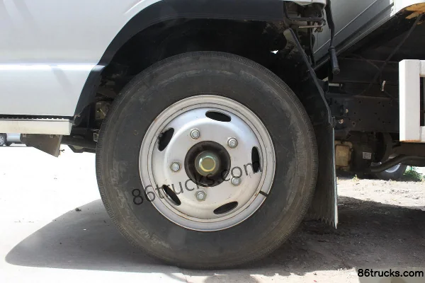 JAC Shuailing K340 152 hp 4X2(6 wheels) 4.12m single-row box van truck Chassis (1) | 86Trucks