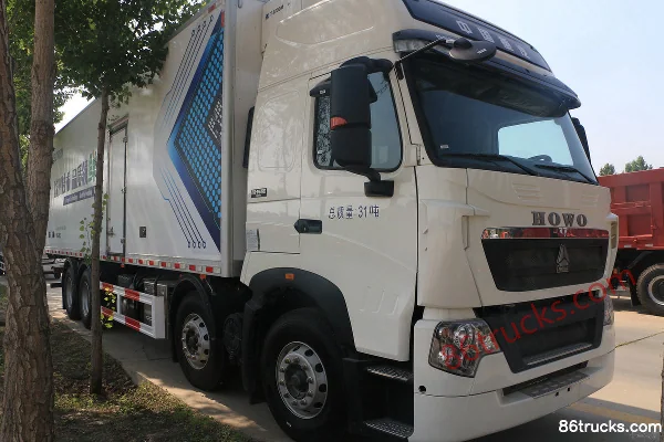 Sinotruk HOWO T7H heavy truck 440hp 8X4(12 wheels) 9.33m refrigerated truck (Hongchang Tianma brand) Exterior