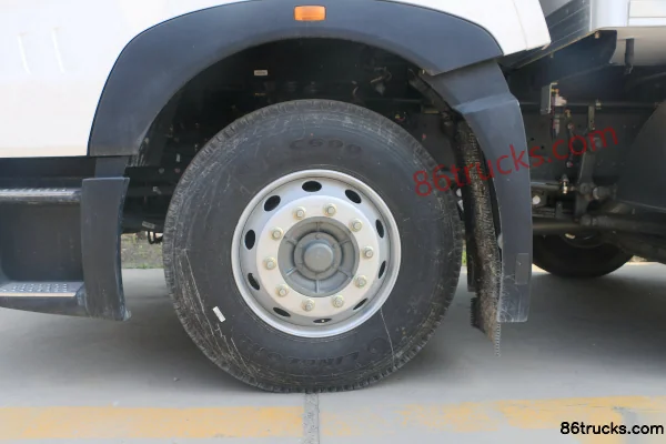 Sinotruk HOWO T7H camion lourd 440 ch 8X4(12 roues) 9,33 m camion frigorifique (marque Hongchang Tianma) Châssis (3) | 86Trucks
