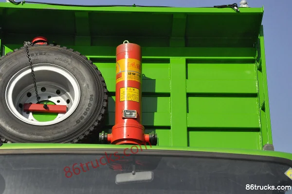 Dongfeng D912 220hp 6X2(8 wheels) 7.2m dump truck Body (2) | 86Trucks