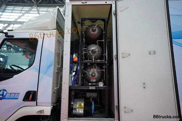 Dongfeng Liuqi Chenglong L3 9.4T 4X2(6 wheels) single-row hydrogen fuel cell electric van cargo truck Body (2) | 86Trucks