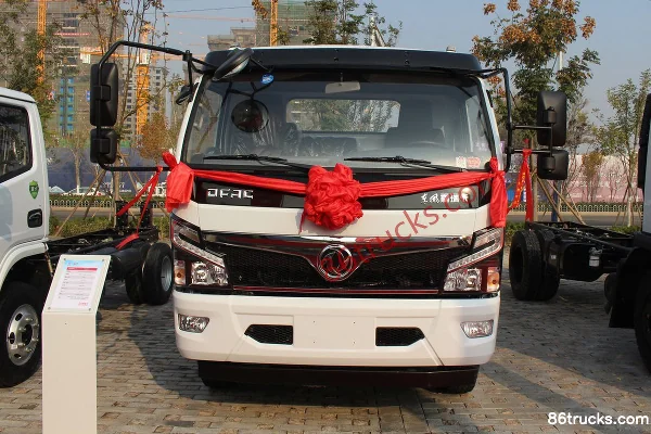 Xindongri Xindongri Dongfeng chassis suction/septic tank truck