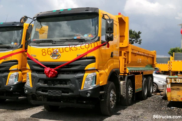 Dongfeng Liuqi Chenglong H7 375 ch 8X4(12 roues) 5,6 m benne à ordures Extérieur (2) | 86Trucks