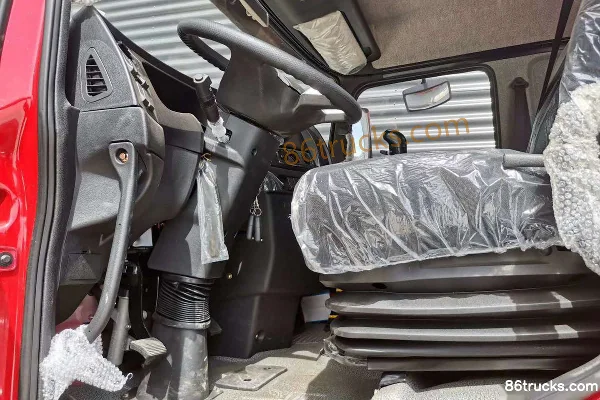 Dongfeng F5 180hp 4X2(6 wheels) Flatbed Truck Cab (1) | 86Trucks
