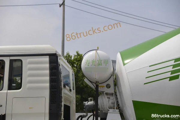 Sinotruk HOWO TX6 340 ch 8X4(12 roues) 7,37 m³ camion malaxeur (marque Hongchang Tianma) Carrosserie (2) | 86Trucks