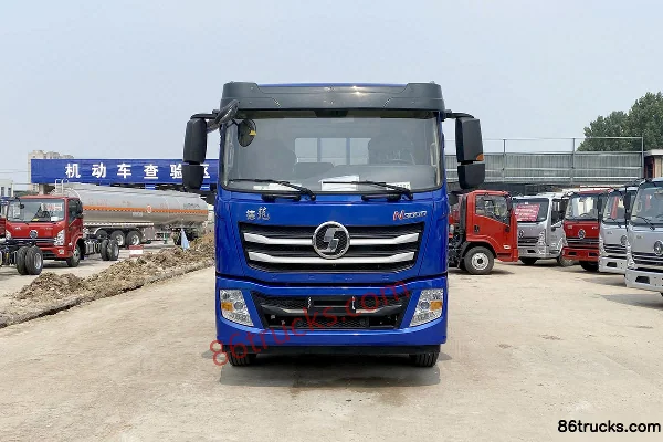 SHACMAN Delong N3000 Composite 220hp 4X2(6 wheels) 6.75m High Roof Flatbed Cargo Truck Exterior (2) | 86Trucks