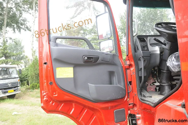 SHACMAN Commercial Vehicle Xuande X6 Medium Truck Standard Load Edition 170hp 4X2(6 wheels) 6.75m Flatbed Cargo Truck Cab (1) | 86Trucks