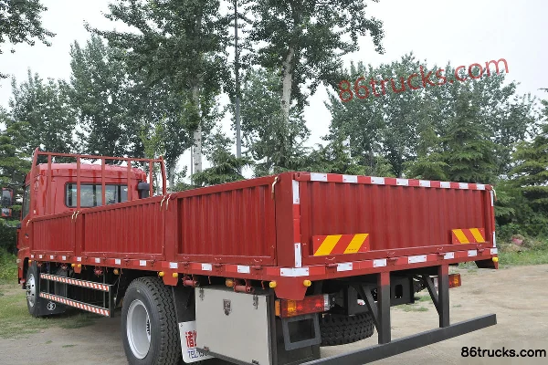 SHACMAN Commercial Vehicle Xuande X6 Medium Truck Standard Load Edition 170hp 4X2(6 wheels) 6.75m Flatbed Cargo Truck Body (2) | 86Trucks