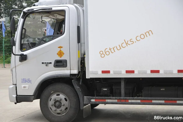 Foton Aumark S3 Series 143 hp 4X2(6 wheels) 4.08 m refrigerated truck (ZF) Body (2) | 86Trucks