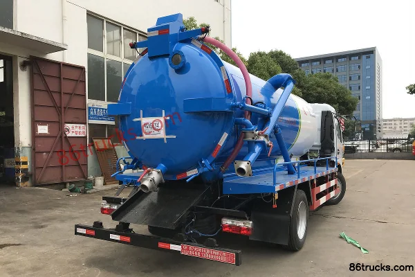 Dongfeng Duolika D7 140 ch 4X2(6 roues) camion de vidange (marque Chengliwei) Extérieur (2) | 86Trucks