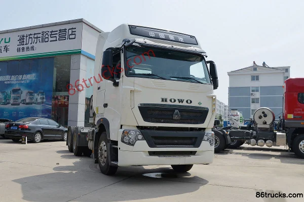 Sinotruk HOWO T7H 440 hp 6X4(10 wheels) LNG tractor truck (12T rear axle, China VI) Exterior