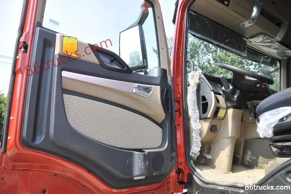 Sinotruk HOWO TX heavy truck 460 hp 6X4(10 wheels) tractor truck Cab (1) | 86Trucks