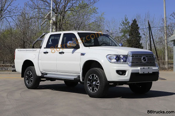 Zhongxing Weihu 2020 model 2.5T Diesel 150 hp 2WD Mid Double-row Pickup Exterior