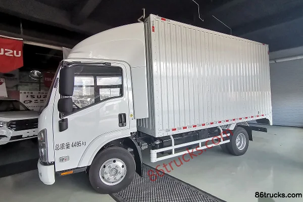 Qingling Isuzu M600 120 hp 4X2(6 wheels) 4.17m Single Row Van Light Truck (China VI) Exterior (2) | 86Trucks