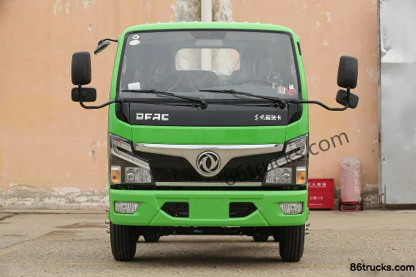 Chusheng Chusheng Dongfeng chassis water sprinkler truck