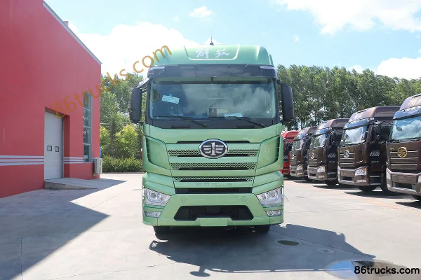 FAW Jiefang J7 Heavy Truck 550 hp 6X4(10 wheels) Tractor Truck (Rich Green) Exterior (2) | 86Trucks