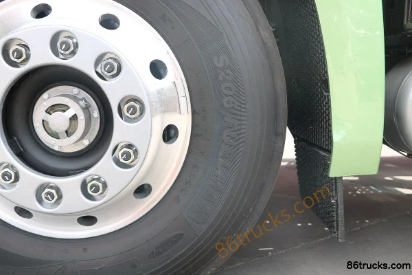FAW Jiefang J7 Heavy Truck 550 hp 6X4(10 wheels) Tractor Truck (Rich Green) Chassis (2) | 86Trucks