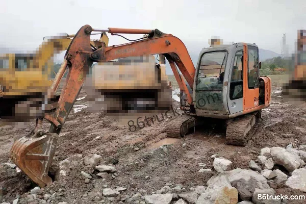 Hitachi ZX60 Medium Excavator Exterior (2) | 86Trucks