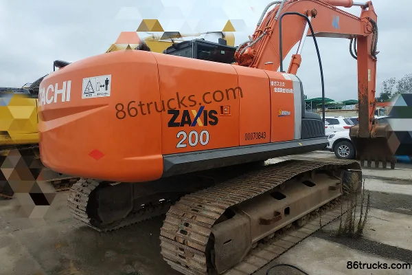 Hitachi ZX200-3 Medium Excavator Exterior (3) | 86Trucks