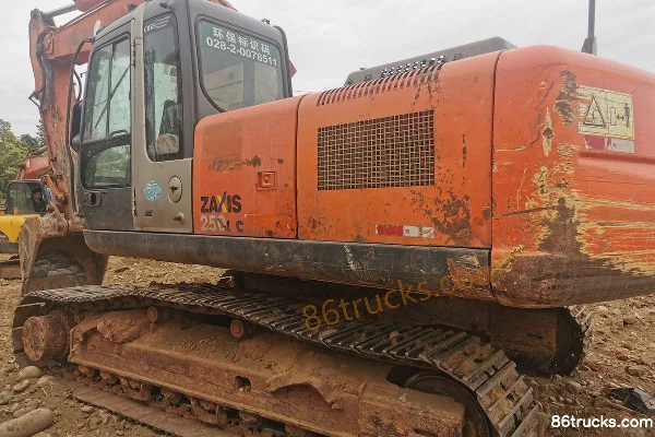Hitachi ZX250LC-3 Medium Excavator Exterior (3) | 86Trucks