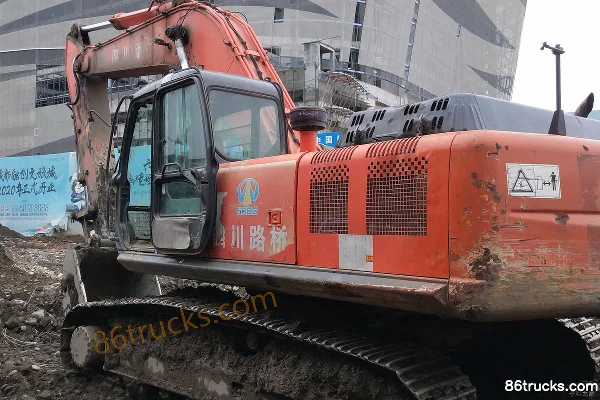 Hitachi ZX360LC-3 Medium Excavator Exterior (3) | 86Trucks