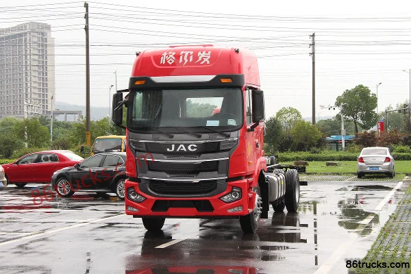 JAC Gallop A5XⅢ Medium Truck 240hp 4X2(6 wheels) 6.8m Van Cargo Truck (Dual Fuel Tank) Exterior (3) | 86Trucks