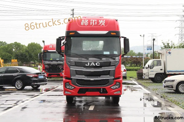 JAC Gallop A5XⅢ Medium Truck 240hp 4X2(6 wheels) 6.8m Van Cargo Truck (Dual Fuel Tank) Exterior (2) | 86Trucks