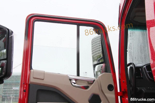 JAC Gallop A5XⅢ Medium Truck 240hp 4X2(6 wheels) 6.8m Van Cargo Truck (Dual Fuel Tank) Cab (2) | 86Trucks
