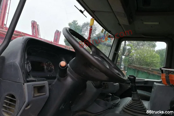 ZOOMLION 48m Concrete Pump Truck (Mercedes-Benz Chassis) 4X2(6 wheels) Cab (1) | 86Trucks