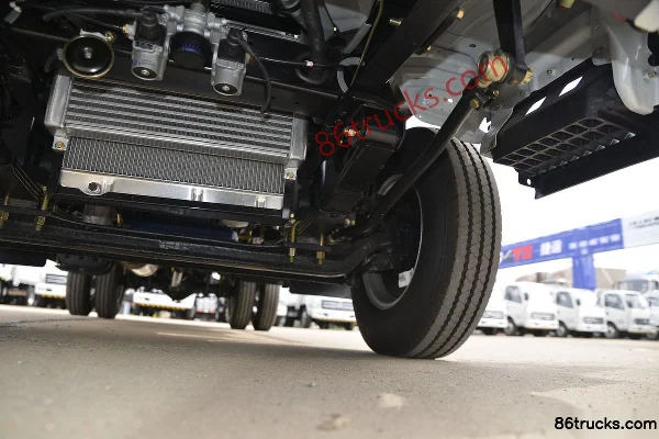 Kama Kaijie M1 110 hp 4X2(6 wheels) 4.16m Single Row Flatbed Light Truck Chassis (3) | 86Trucks