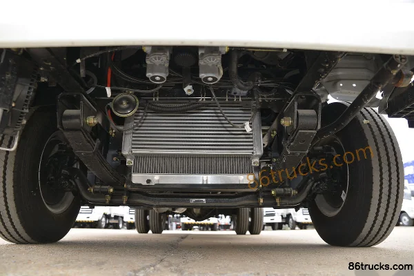 Kama Kaijie M3 high-end version 110 hp 4X2(6 wheels) 4.16m single-row stake light truck Chassis (1) | 86Trucks