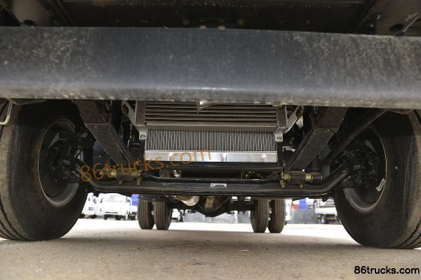 Kama Kaijie M6 129 hp 4X2(6 wheels) 4.2m single-row flatbed light truck (1089 rear axle) Chassis (1) | 86Trucks