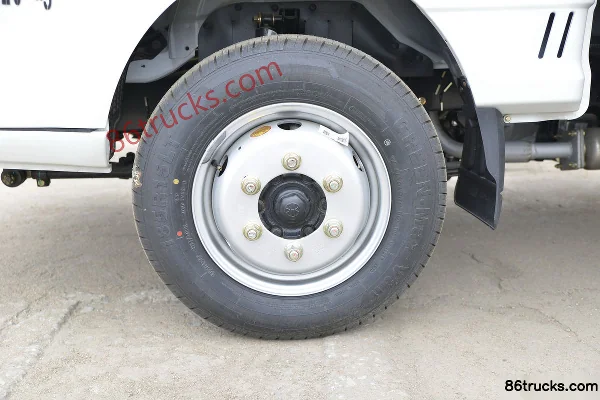 Kama Ruihang X3 110 hp 4X2(6 wheels) 3.18m single-row van micro truck Chassis (1) | 86Trucks