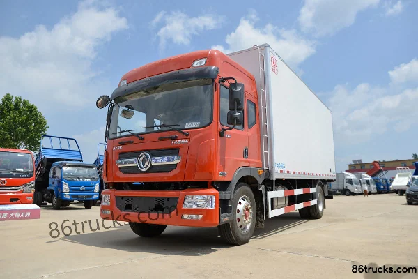 Dongfeng Duolika D9 185hp 4X2(6 wheels) 7.68m refrigerated truck Exterior (3) | 86Trucks