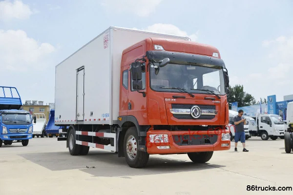 Dongfeng Duolika D9 185hp 4X2(6 wheels) 7.68m refrigerated truck Exterior