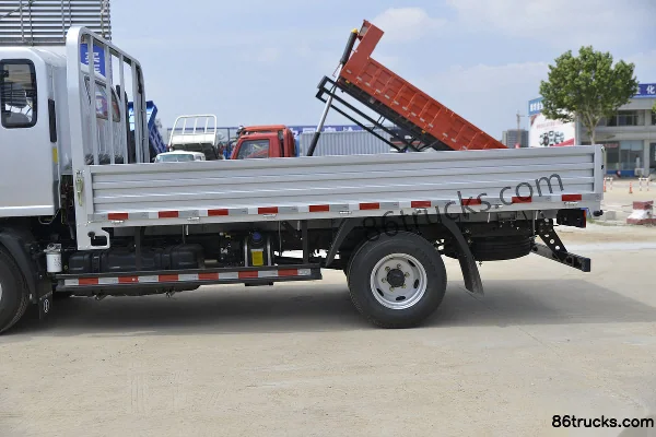SHACMAN Light Truck Delong K3000 Standard 150hp 4X2(6 wheels) 3.85m semi-row flatbed light truck Body (2) | 86Trucks