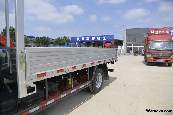 SHACMAN Light Truck Delong K3000 Standard 150hp 4X2(6 wheels) 3.85m semi-row flatbed light truck Body (1) | 86Trucks