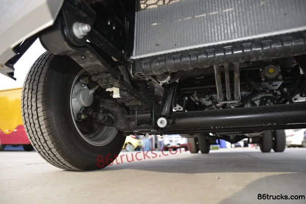 Foton Xiangling V2 1.6L 122 hp 4X2(6 roues) Gasoline 2.53m double-row van mini truck Châssis (2) | 86Trucks