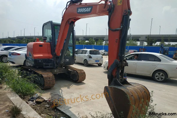 Doosan DX55-9C excavatrice sur chenilles Extérieur (2) | 86Trucks